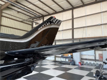 N33WF-Exterior-Left-tail
